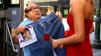 Frank Reynolds (Danny DeVito) shows his support for America's troops with a wrestling poster and a pair of jean shorts.