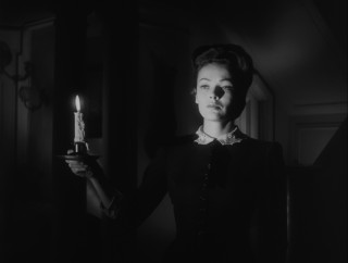 Gene Tierney is Mrs. Muir, the young widow who buys the Captain's haunted former house.