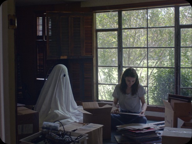 Casey Affleck's 'Ghost Story' costume required more than a sheet