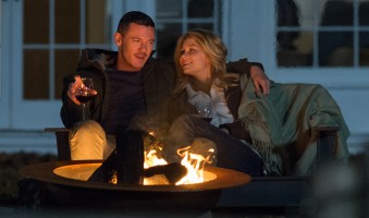 Also seemingly happy and in love are Scott and Megan Hipwell (Luke Evans and Haley Bennett).