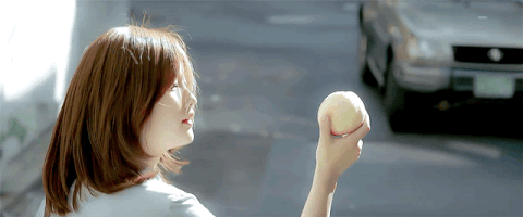 Bong Joon Ho's "Parasite" should be headed for at least one Golden Globe that isn't a peach.