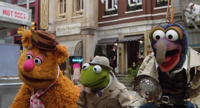 Fozzie Bear, Kermit the Frog, and Gonzo the Great play a trio of reporters in "The Great Muppet Caper."