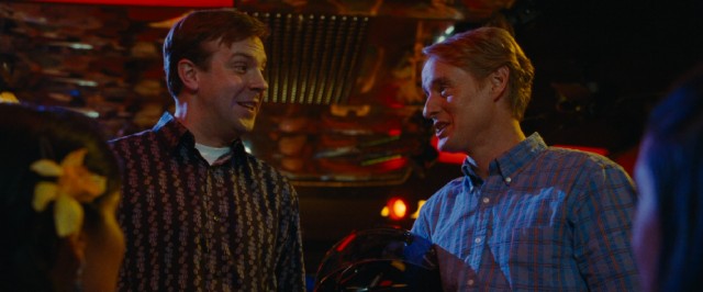 Granted one-week hall passes, Fred Searing (Jason Sudeikis) and Rick Mills (Owen Wilson) re-enter the dating scene with difficulty, putting faith in off-color pick-up lines suggested on the Internet.