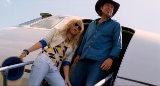 Hannah is stunned and Robby Ray (Billy Ray Cyrus) quite pleased upon their private jet's surprise landing in rural Tennessee.