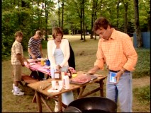 The Taylors start the season with a vacation to Lake Michigan in "Quest for Fire."