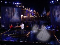 The ghost of Cinderella and her prince show up to haunt Wayne Brady during the original tune "Beautiful."