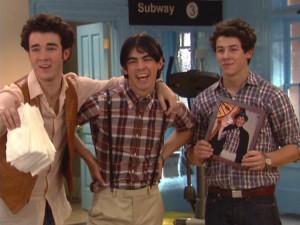 Joe Lucas' (Joe Jonas) Steve Urkel-inspired getup, the extraneous amount of Kleenex for his sinuses, and his graduation portrait from wizarding school are all attempts to scare away the publicity-hungry Fiona in "Frantic Romantic."