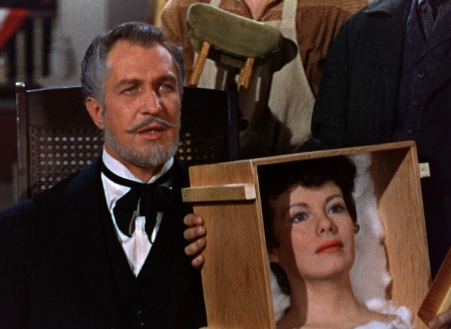 In "House of Wax", Professor Henry Jarrold (Vincent Price) proudly shows off the lifelike wax head his artists can make from just a photograph.