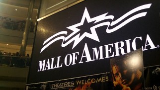 "Tribute Video Diaries" takes us with the young actors across the nation's malls on a promotional tour.