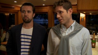 The path to the high life of boating takes an unexpected turn for Mac (Rob McElhenney) and Dennis (Glenn Howerton) at a party short on tasty treats.