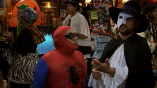 "Who Got Dee Pregnant?" gives us five different versions of the same browned-out Halloween party that costumes Frank (Danny DeVito) as Spider-Man (or is that Man-Spider) and Charlie (Charlie Day) as the vampiric Phantom of the Opera.