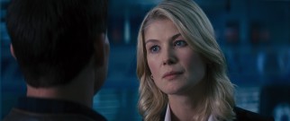Any eligible bachelorette would be forgiven for wanting Jack Reacher/Tom Cruise, but defense attorney Helen Rodin (Rosamund Pike) manages to display some restraint.