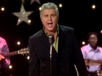 Steve Tyrell tries a bit of Italian in his music video for his cover of "Bella Notte."