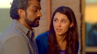Traditional Indian father Baba Banjaree (Shishir Kurup) discourages anything but academics and classical music, so Mo (Naomi Scott) doesn't immediately tell him about her rock band.