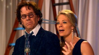 In her first official job with the gang, Sophie's replacement/referral Tara Cole ("Star Trek: Voyager" alumnus Jeri Ryan) poses as hot fashion director Caprina, with Nate as her oddly-styled associate.