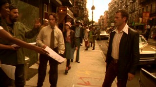 2008 police detective Sam Tyler (Jason O'Mara) inexplicably finds himself in 1973 New York in the American "Life on Mars."
