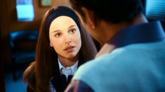 Fans of Natalie Portman's bald look will be pleased to know that she's wearing a wig as Rifka the engaged Hasidic Jew-eler.
