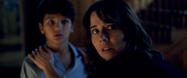Widowed social worker Anna Tate-Garcia (Linda Cardellini) has her hands full in "The Curse of La Llorona."