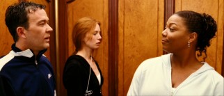 On an elevator in Prague, Georgia Byrd (Queen Latifah) runs into Matthew Kragen (Timothy Hutton), the owner of the department store she works.