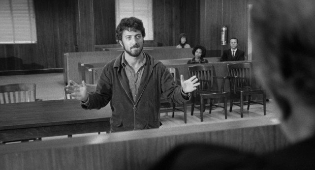 Lenny Bruce (Dustin Hoffman) eschews conventional wisdom to defend himself against obscenity charges.