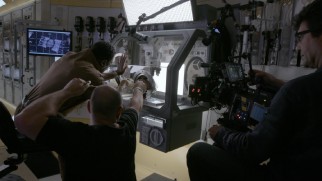 Making-of featurettes show us the filming of scenes in simulated Zero G conditions.