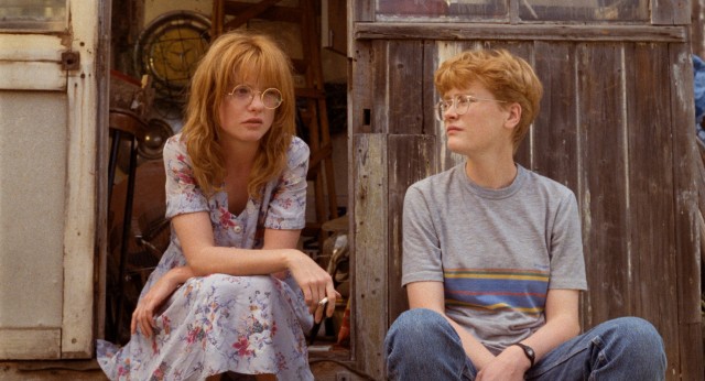 Mike Leigh's "Life Is Sweet" with dissimilar redheaded twins Nicola (Jane Horrocks) and Natalie (Claire Skinner) managing to relate to each other a little bit.