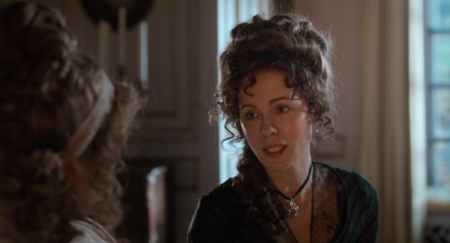 In Whit Stillman's "Love & Friendship", young new widow Lady Susan Vernon (Kate Beckinsale) applies her considerable charms to anyone she can.