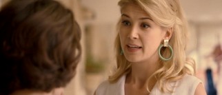 A Ford executive's undervalued wife, Lisa Hopkins (Rosamund Pike), pays Rita a visit of encouragement.