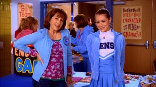 Frankie meets Morgan Edwards (Alexa Vega), head cheerleader, snack bar supervisor, and her son's secret girlfriend of six weeks.