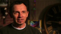 "The Return to Hand-Drawn Animation" interviews several animators about the medium, among whom is an enthusiastic Andreas Deja (supervising Mama Odie).