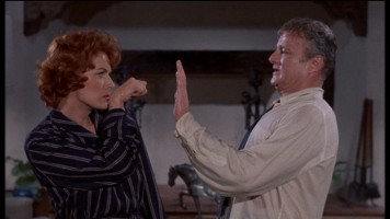 Maureen O'Hara's knuckles or Brian Keith's palm: which are you putting your money on?