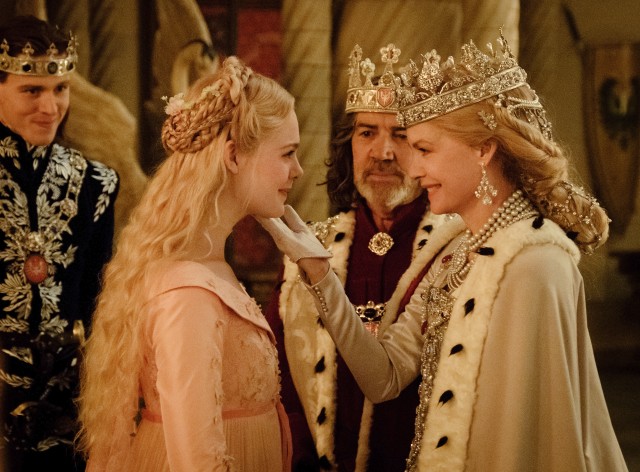 Queen Ingrith (Michelle Pfeiffer) is all smiles at the prospect of her son marrying Auora (Elle Fanning), but she has less jovial intentions at heart.