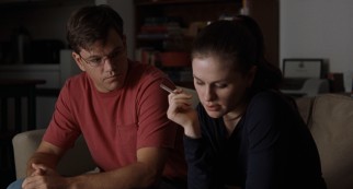 Geometry teacher Mr. Aaron (Matt Damon) lets Lisa (Anna Paquin) cross a number of lines with her forward personal visit to his sublet apartment.