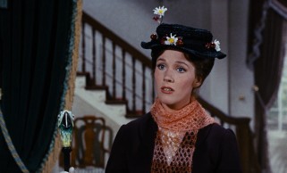 Mary Poppins (Julie Andrews) is the only applicant to fill the Banks' nanny opening.
