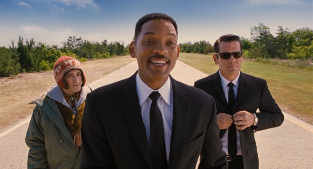 Down in Cape Canaveral in July of 1969, Griff (Michael Stuhlbarg), J (Will Smith) and the Young K (Josh Brolin) try to save the world.