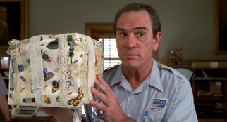 Meanwhile, the former Agent K (Tommy Lee Jones) is working as postmaster in Truro, Massachusetts.