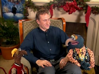 Rizzo, director Brian Henson, and Gonzo reflect on their movie in the 2002 featurette "Frogs, Pigs and Humbug: Unwrapping a New Holiday Classic."