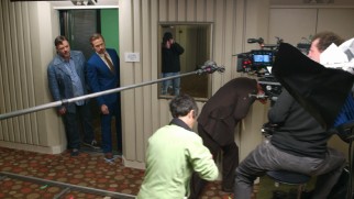 "Worst. Detectives. Ever." gives us a behind-the-scenes look at the making of "The Nice Guys."