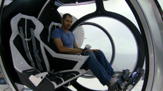 Daniel Simon happily shows us around the Bubbleship he designed for the film in the making-of featurette "Voyage."