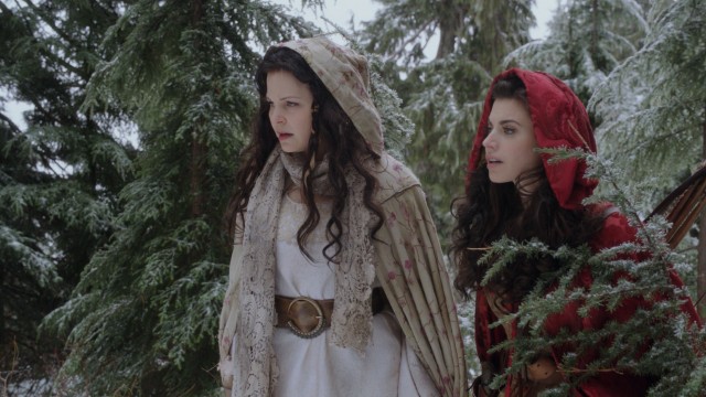 Snow White (Ginnifer Goodwin) and Red Riding Hood (Megan Ory) team up to solve the mystery of the big bad wolf in "Red-Handed."