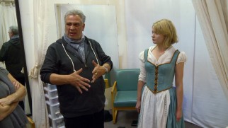 Costume designer Eduardo Castro comments on a look planned for Belle (Emilie de Ravin) in "Building Character."