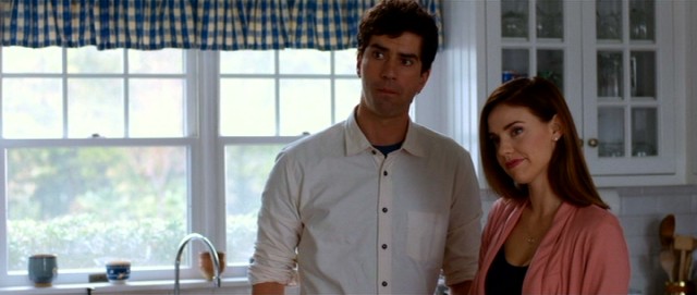 Hamish Linklater and Kelli Garner have the movie's third and fourth biggest roles as Jude's ex-boyfriend/brother-in-law and sister, respectively.