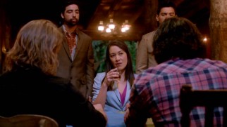 This Francesca-led gathering is but one of more than twenty deleted/extended scenes presented here.