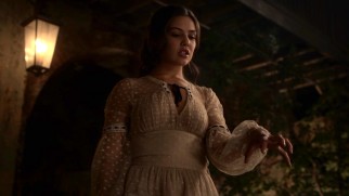 Davina (Danielle Campbell) has got the power!