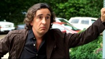 A-ha! Liz's husband Dylan (Steve Coogan) makes a front door appearance in this alternate bris ending.