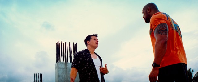 Daniel Lugo (Mark Wahlberg) tries to reason with a conflicted Paul Doyle (Dwayne Johnson).
