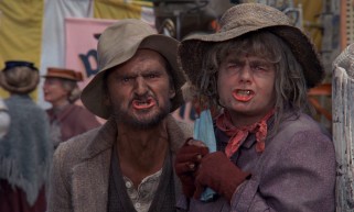 Pa (Charles Tyner) and Ma Gogan (Shelley Winters) look to reclaim their adopted son with their bill of sale.