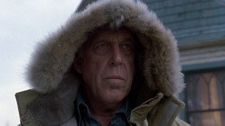 Ominous-looking neighbor Jud Crandall (Fred Gwynne) has big Thanksgiving Day plans for Louis.