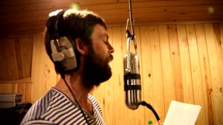 A band called The Bees record the song "Eye on the Prize" in the first of the DVD's nine bonus feature clips.