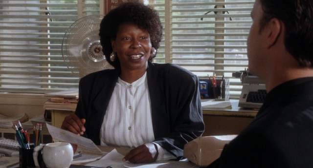 Pasadena police detective Avery (Whoopi Goldberg) isn't convinced of Griffin's innocence in a screenwriter's death.